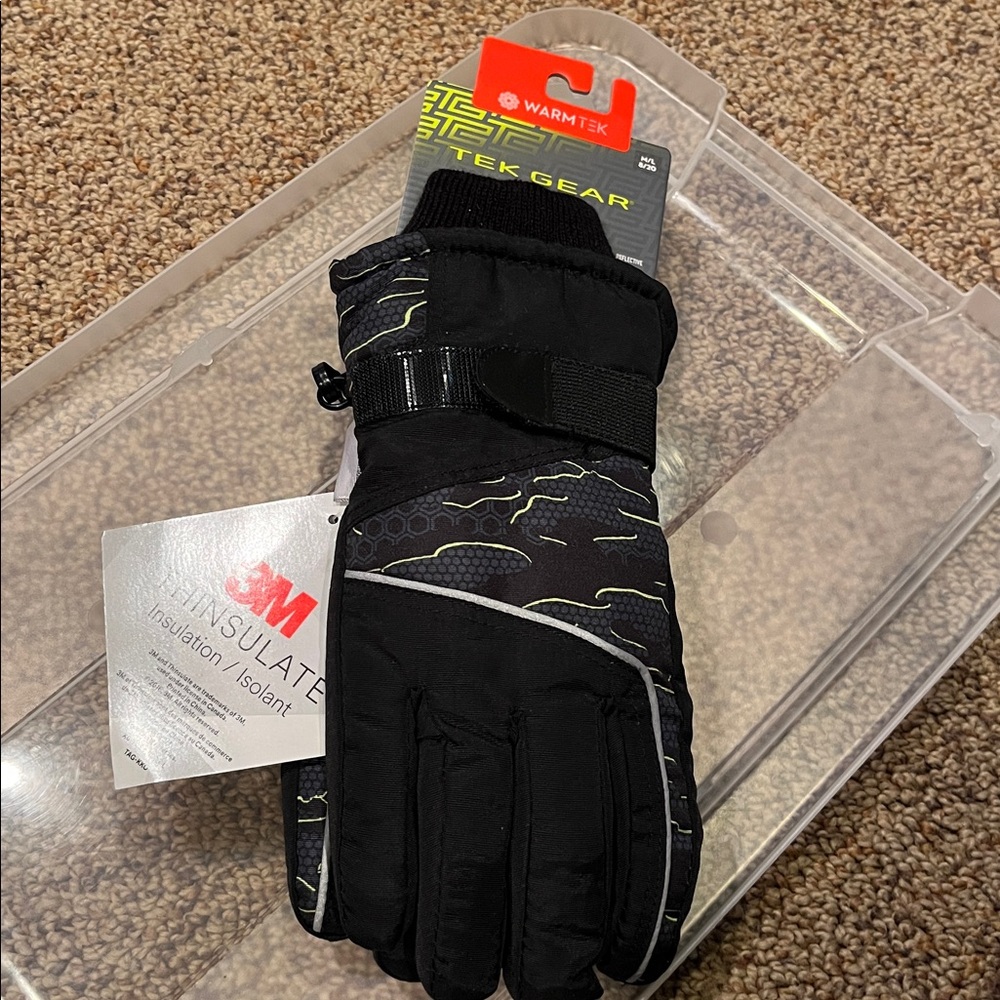 New TekGear WarmTek Thinsulate insulated M-L 8-20 reflective black ski gloves
